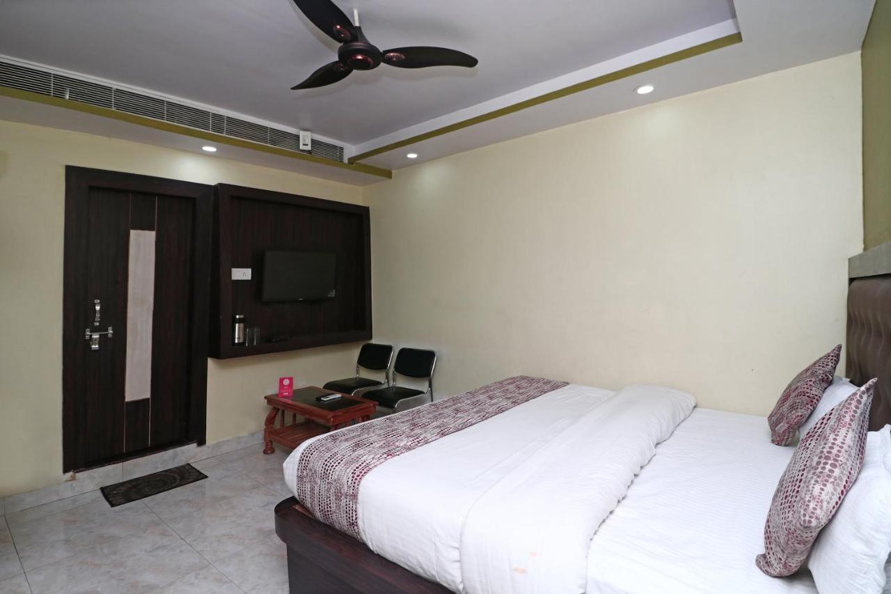 Oyo 15169 Hotel Rk Inn Lucknow Zewnętrze zdjęcie
