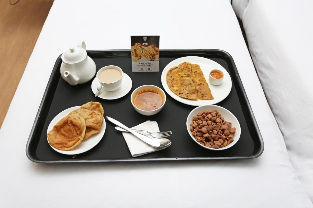 Oyo 15169 Hotel Rk Inn Lucknow Zewnętrze zdjęcie