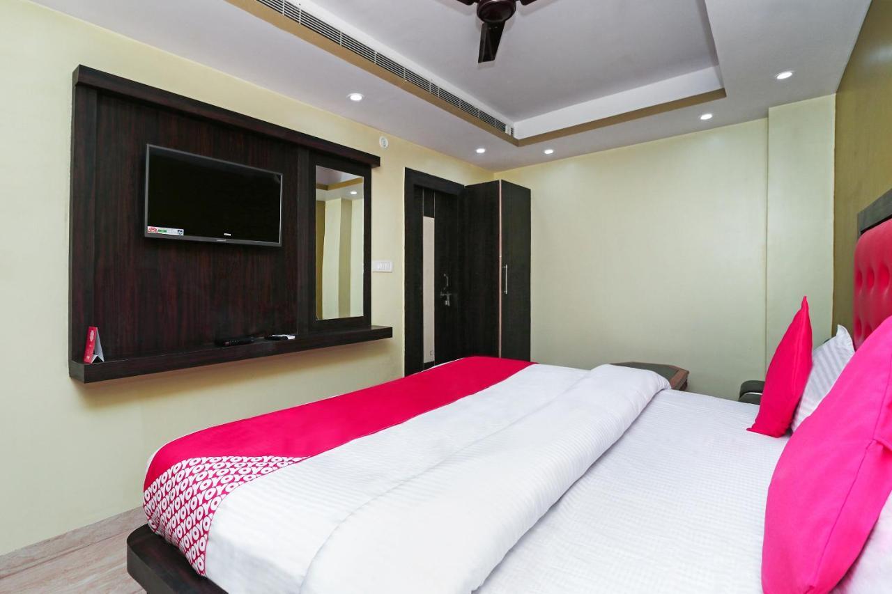 Oyo 15169 Hotel Rk Inn Lucknow Zewnętrze zdjęcie